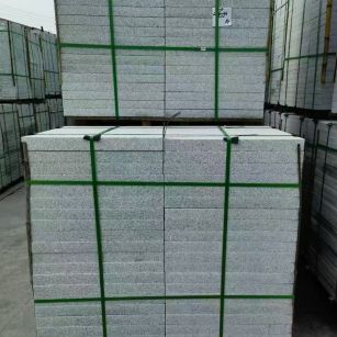 黄石 芝麻白火烧，园林广场市政工程地铺石，1.8~5.0厚均有现货