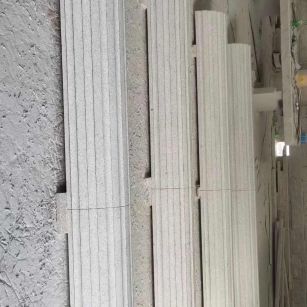 黄石 花岗岩厂家带你看白麻花岗岩门楼大柱柱皮