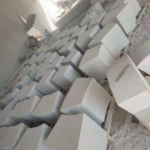 黄石 白麻花岗岩异形坐凳