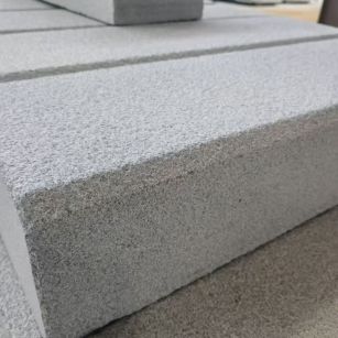 黄石 芝麻灰荔枝面路沿石