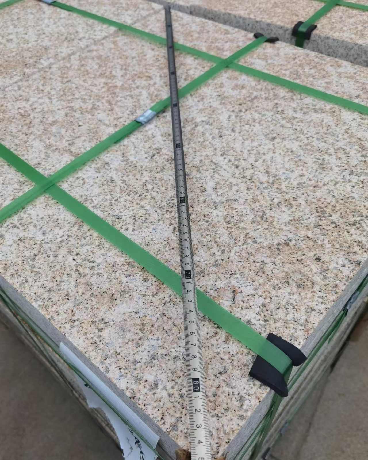 黄石 黄金麻火烧面地铺石