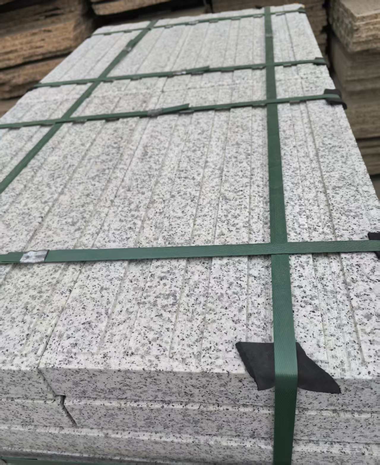 黄石 白麻花岗岩直行盲道石，盲条，地铺石