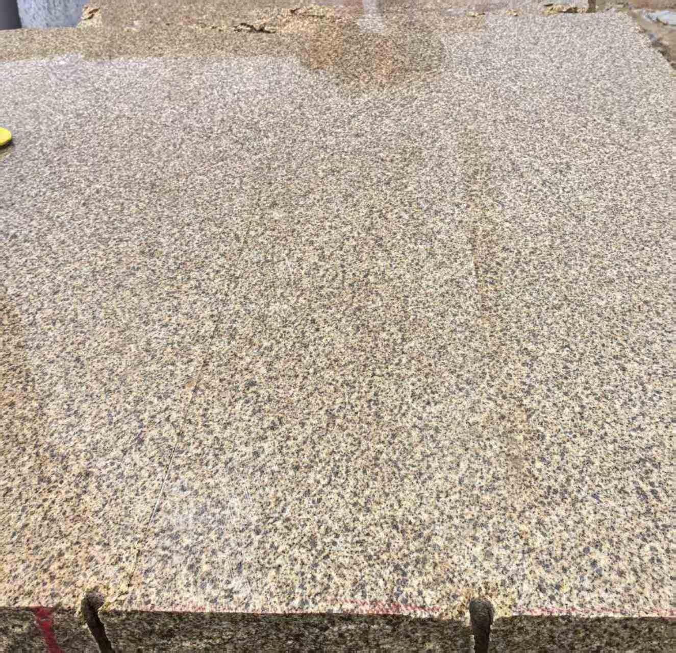 黄石 黄金麻花岗岩石材方料