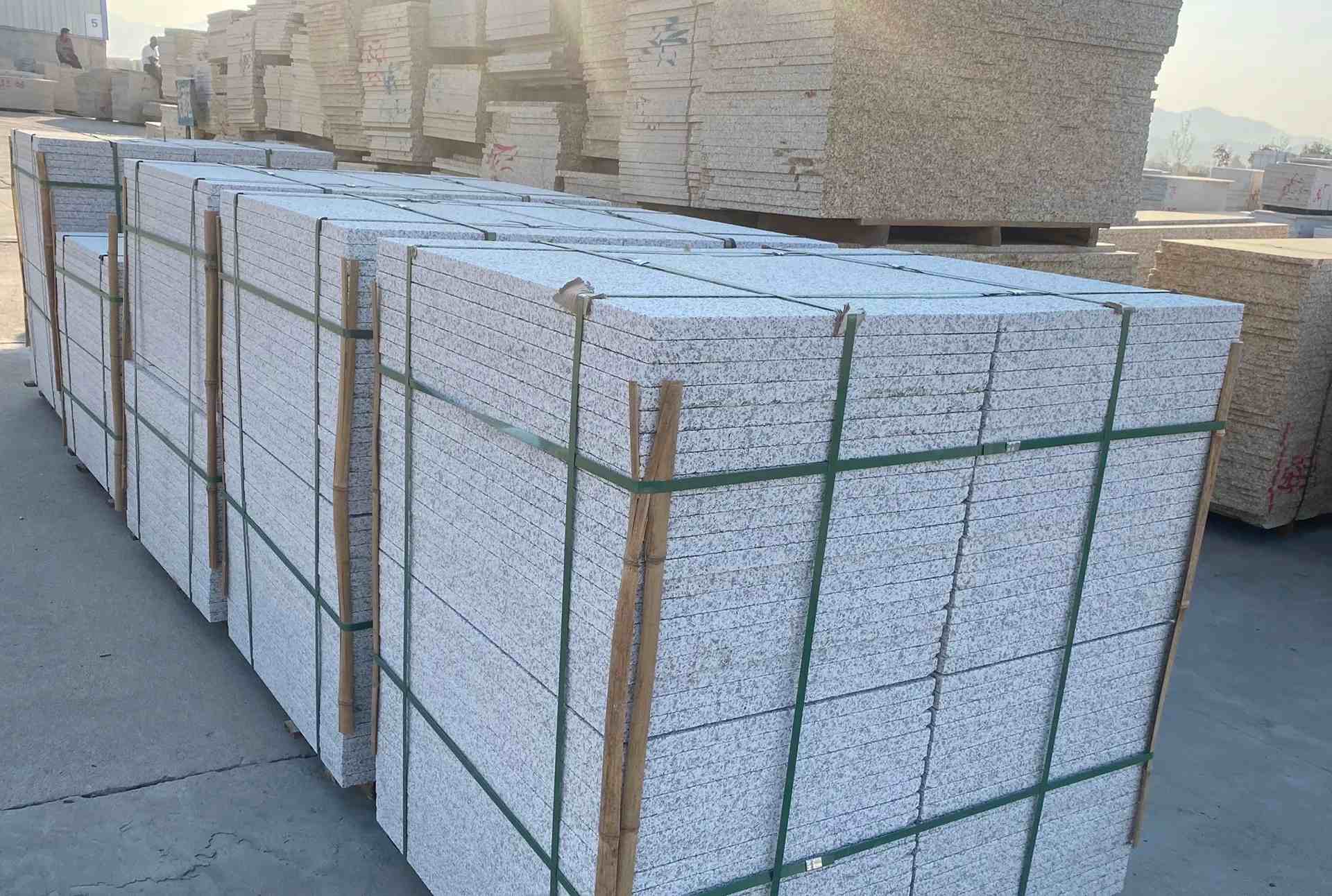 黄石 白麻花岗岩荔枝面地铺石