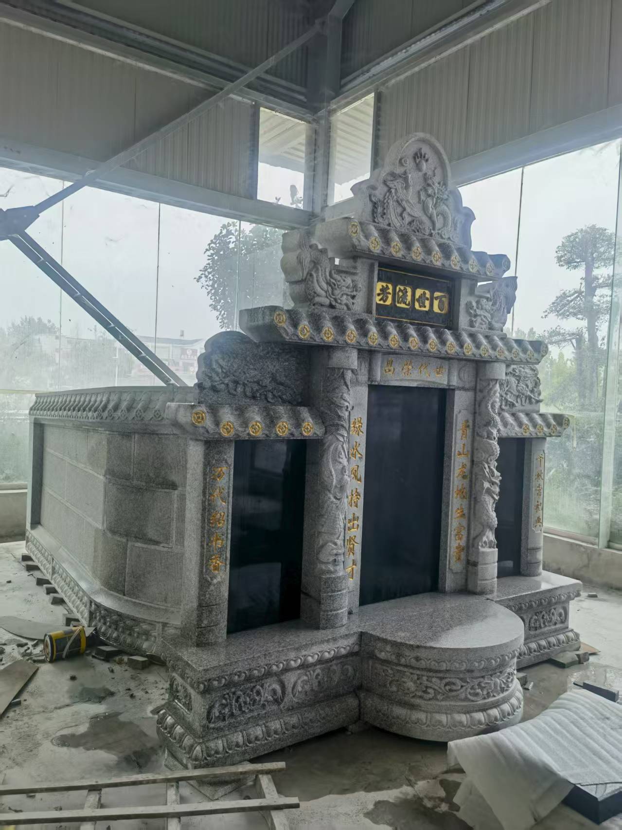 黄石 芝麻白墓碑效果展示图