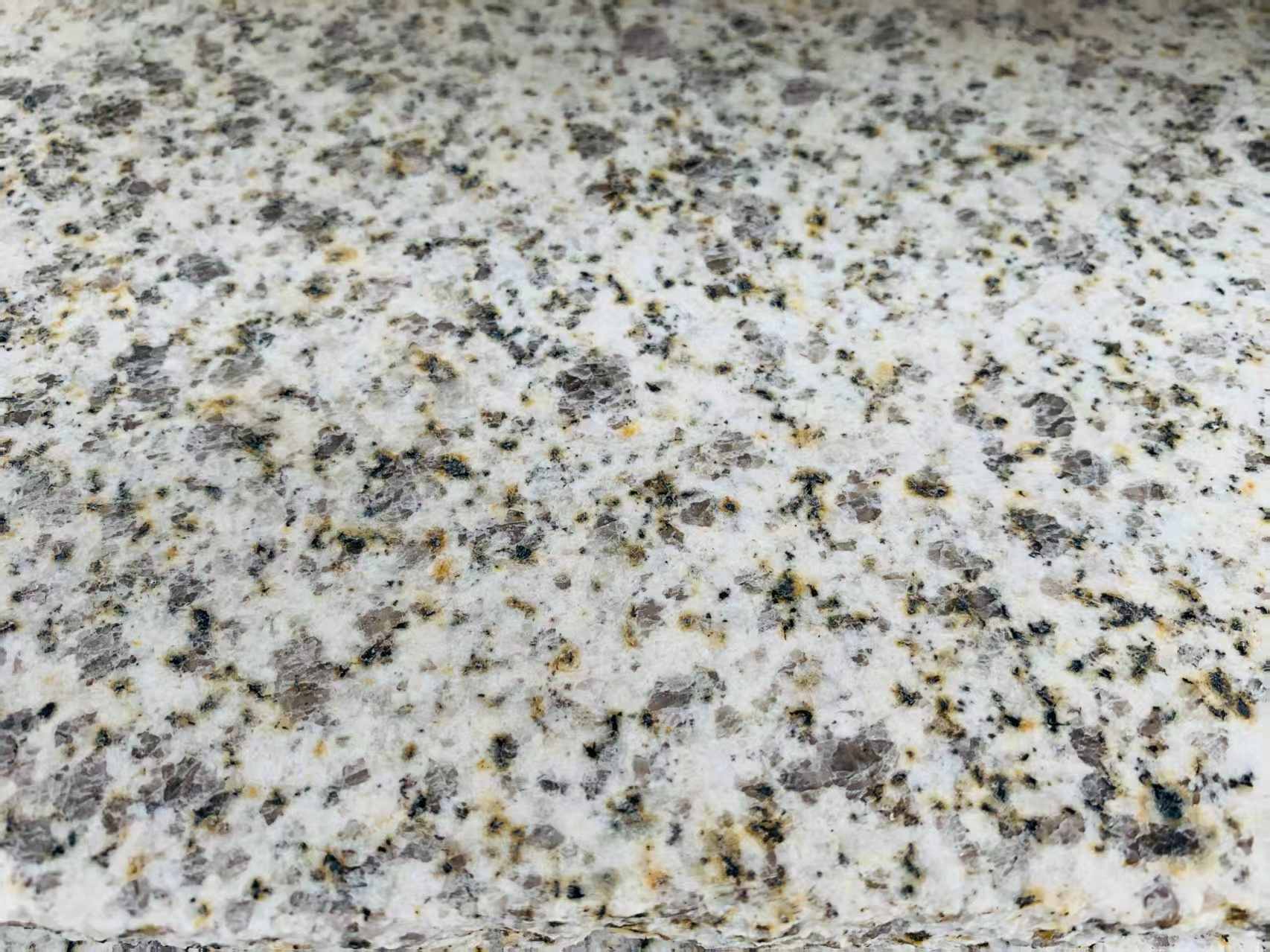 黄石 黄金麻花岗岩石材浅黄光面