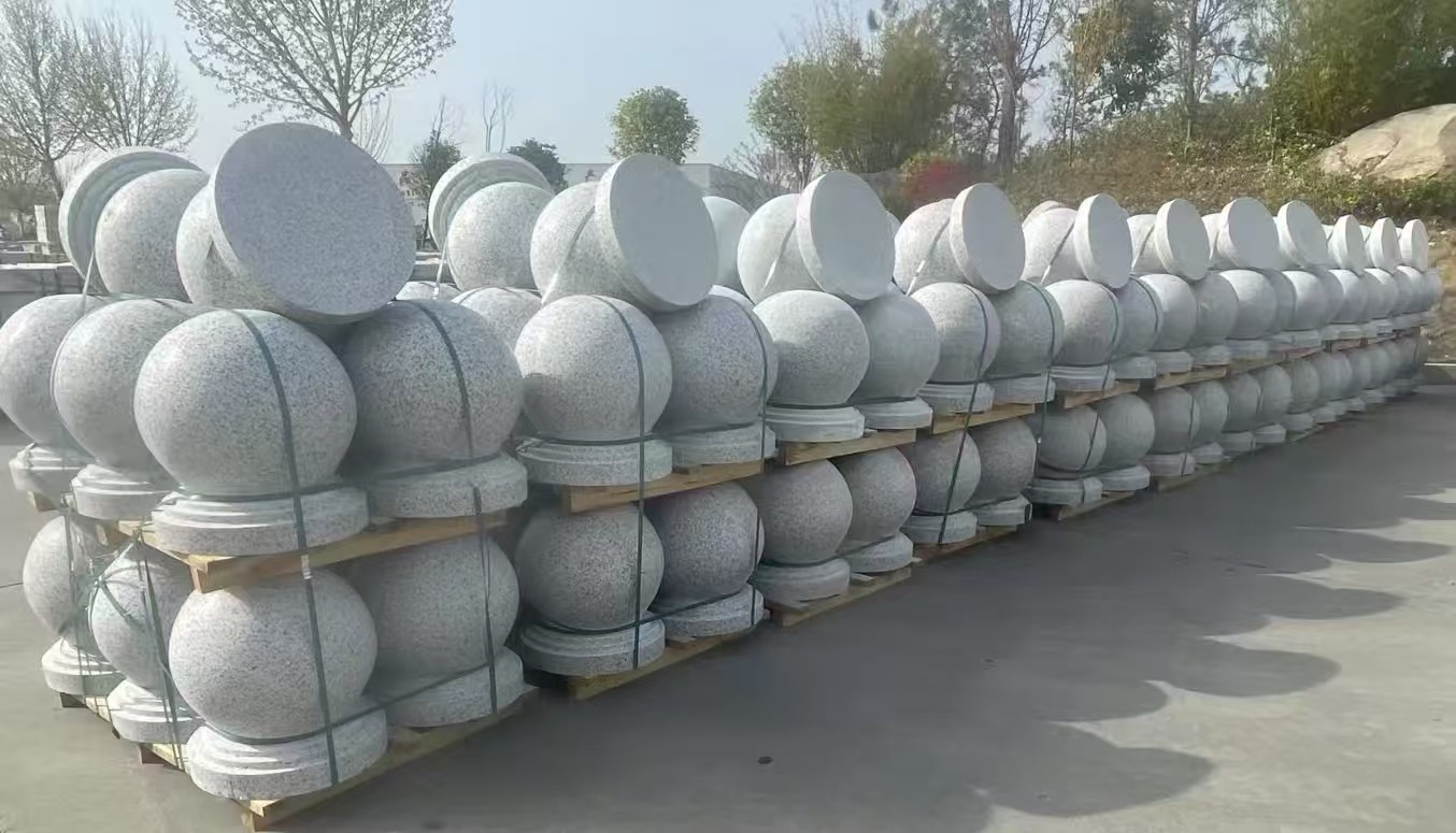 黄石 白麻花岗岩石材圆球，石球，挡车球，隔离球，景观石球，风水球等