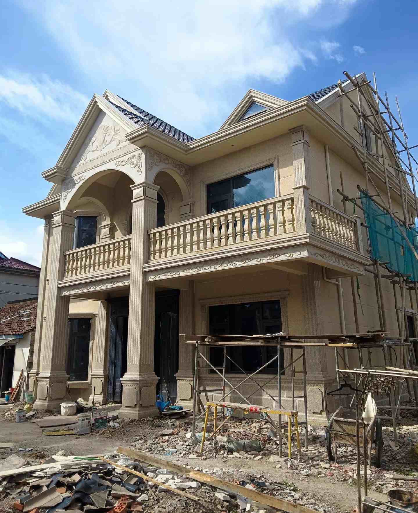 黄石 黄金麻花岗岩石材私人别墅雕花门楼柱阳台栏杆