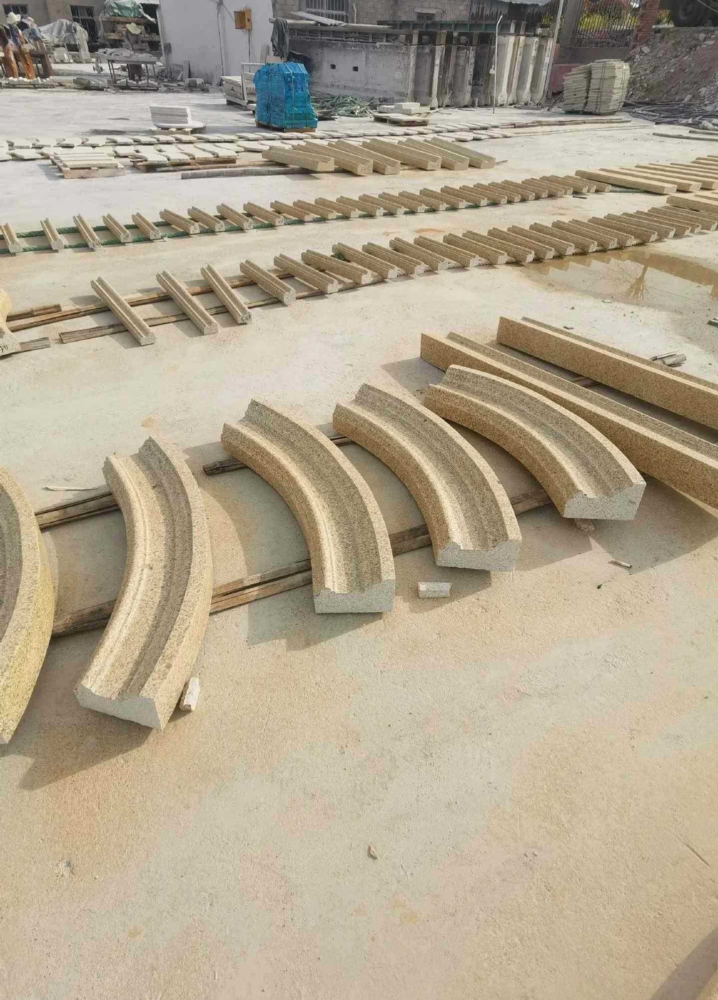 黄石 黄金麻花岗岩别墅线条