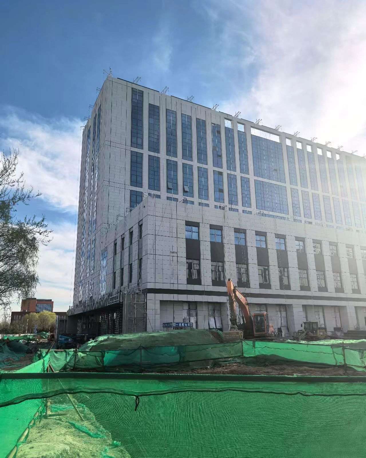 黄石 白麻花岗岩石材外墙干挂