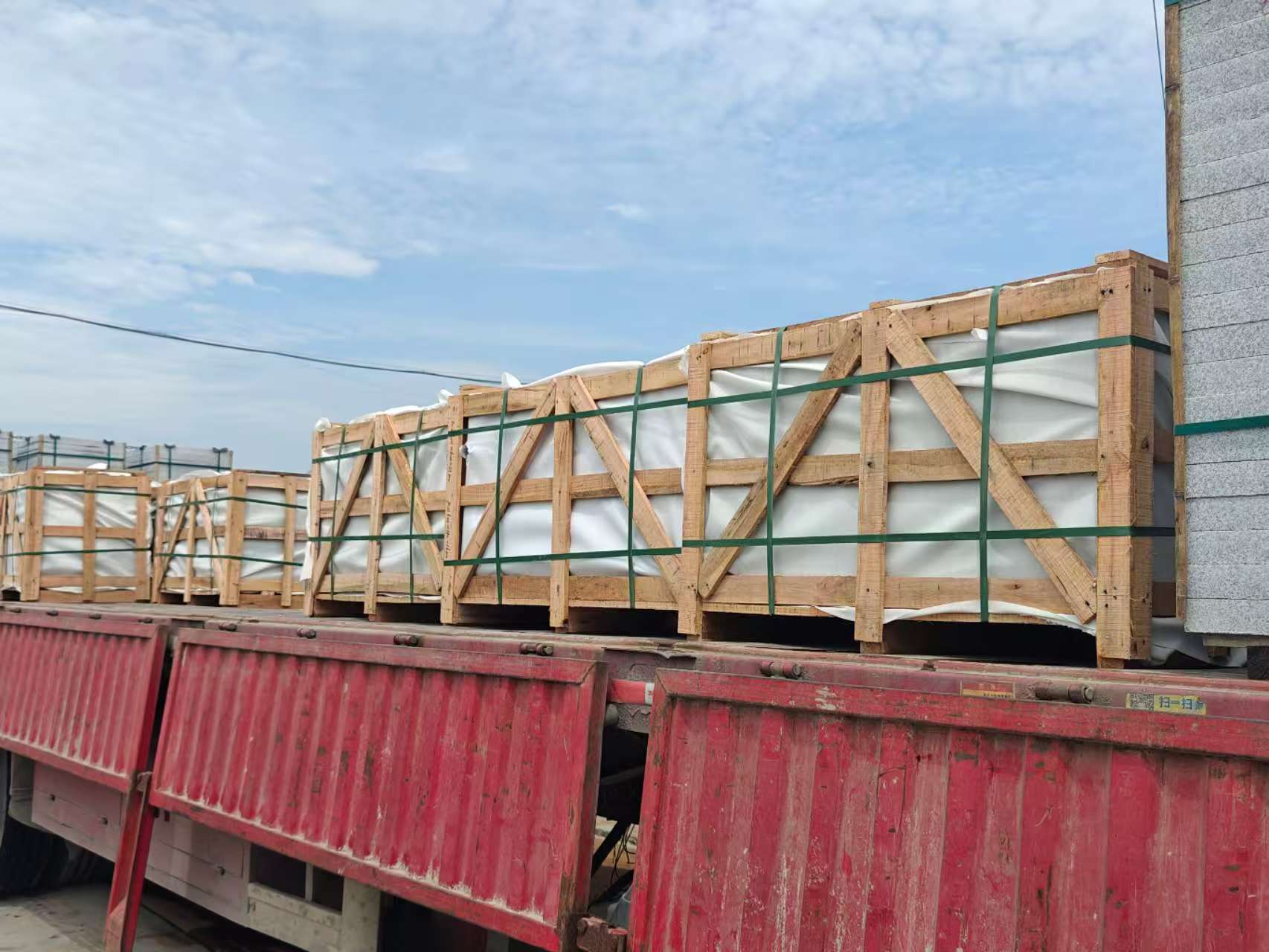 黄石 芝麻白花岗岩地铺石出口专车-泰国游